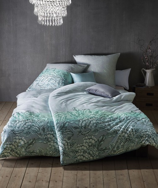 fleuresse modern classic Bettwäsche mit eleganten Blüten in Grün Grau 155x200